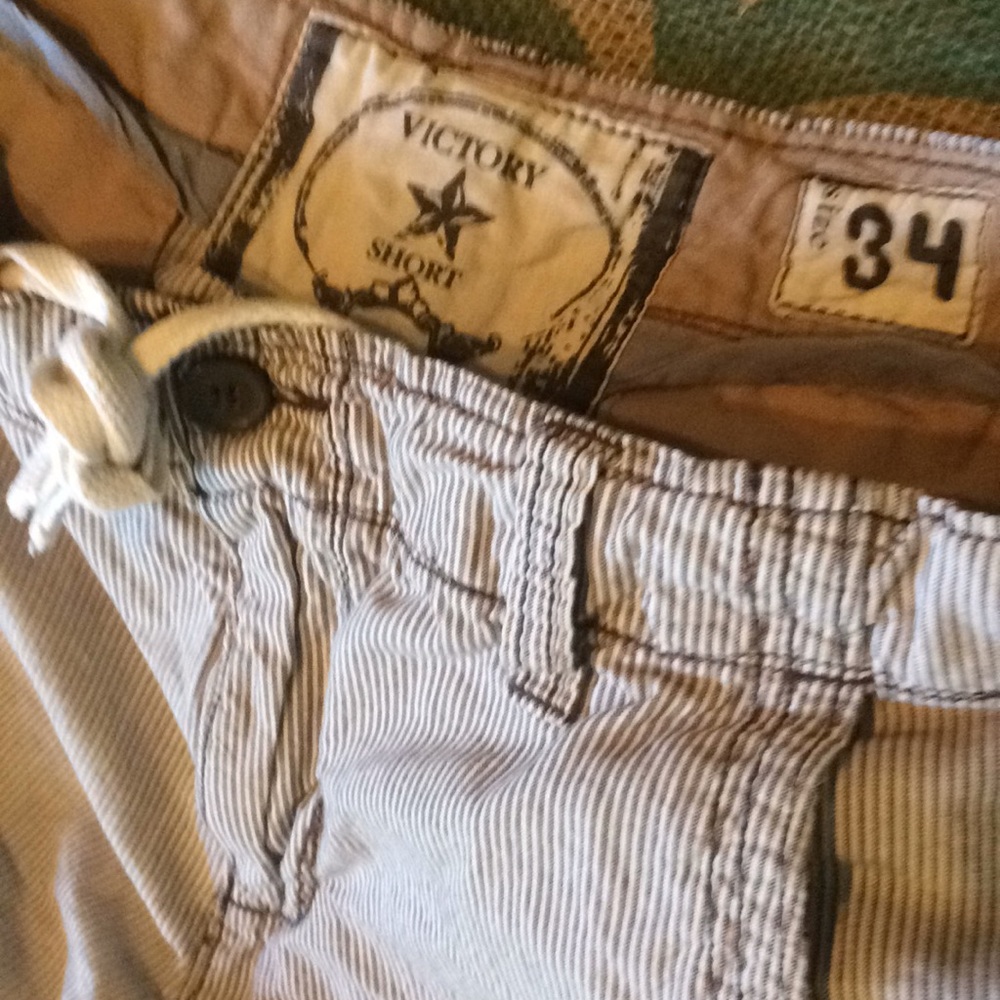 Victory Shorts 34".